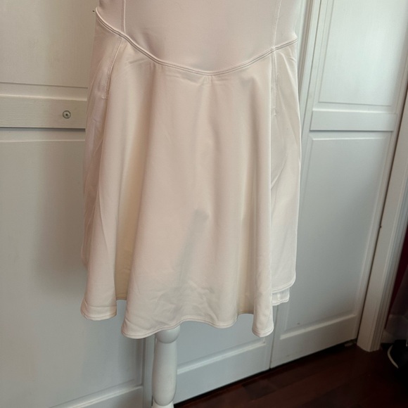 Lululemon court crush dress - Picture 5 of 6